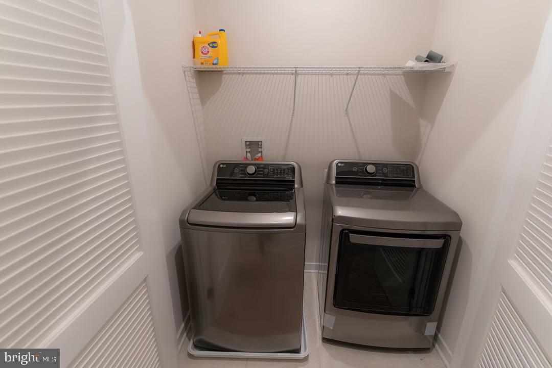 PARKSIDE - Residential Lease