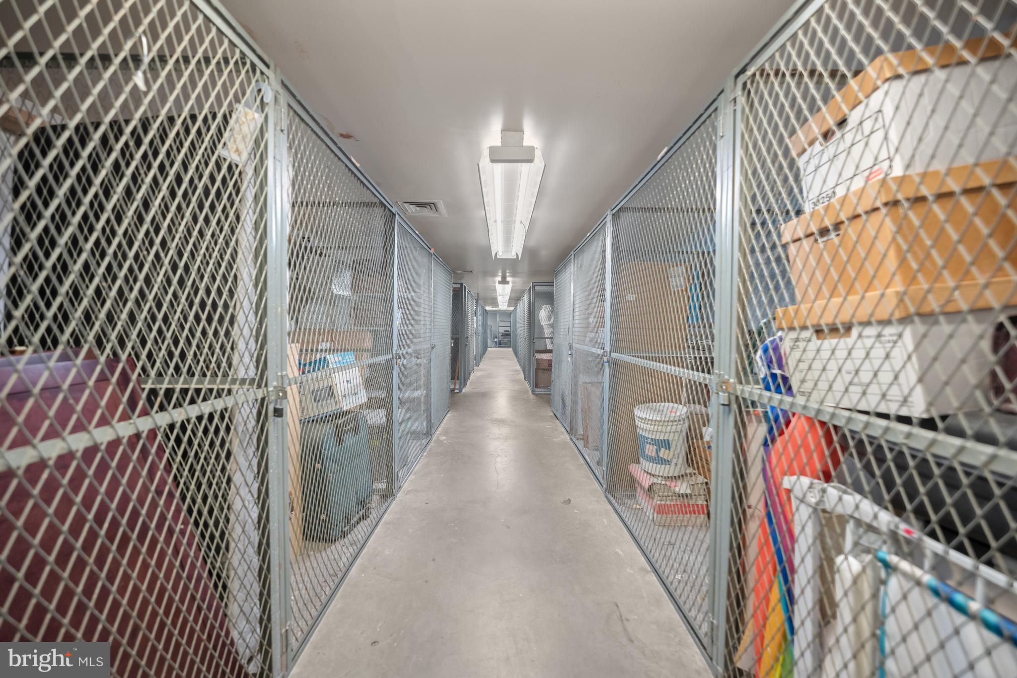 ATRIUM CONDO - Residential