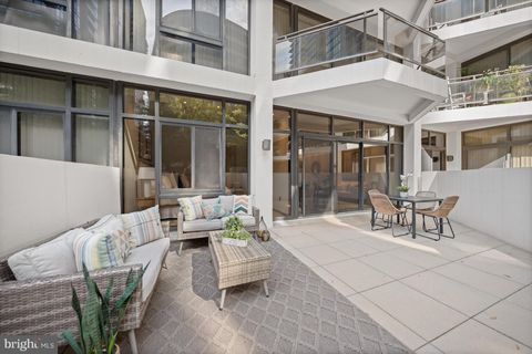 1530 KEY BOULEVARD 125 ARLINGTON VA 22209