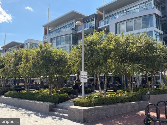 ROBINSON LANDING - Residential