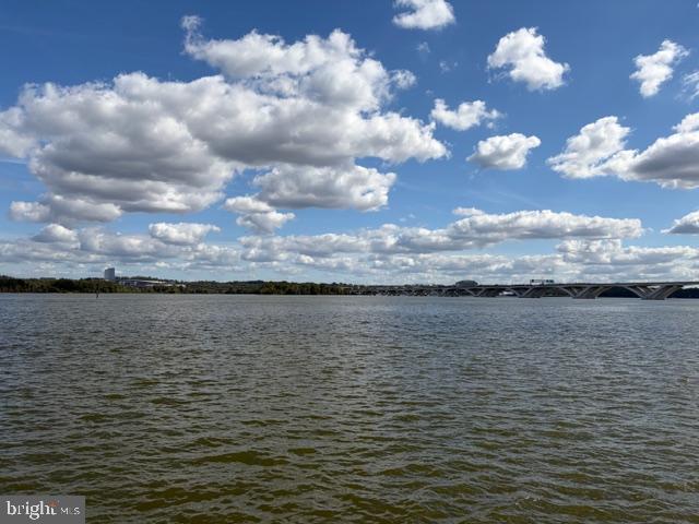 ROBINSON LANDING - Residential