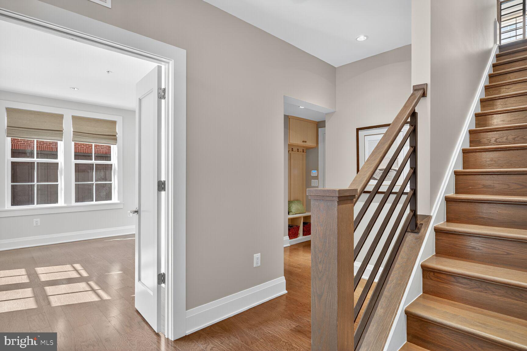 ROBINSON LANDING - Residential