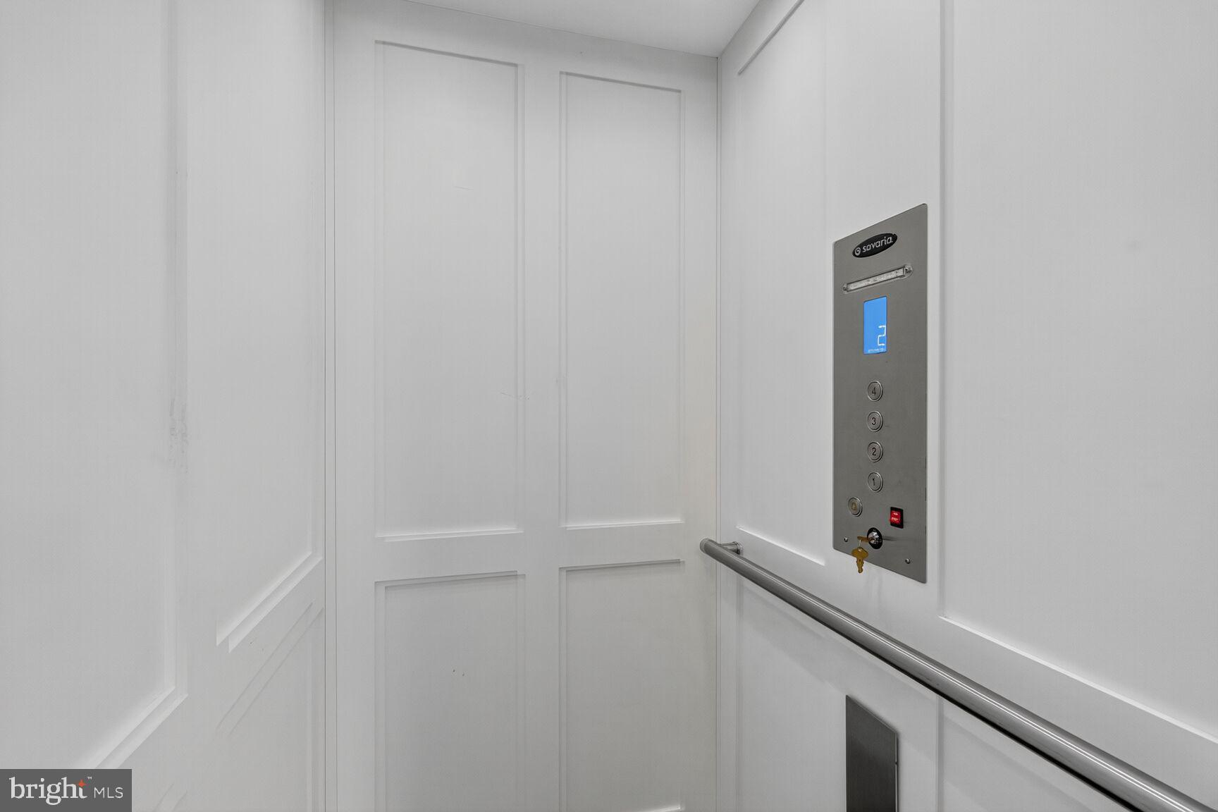 ROBINSON LANDING - Residential