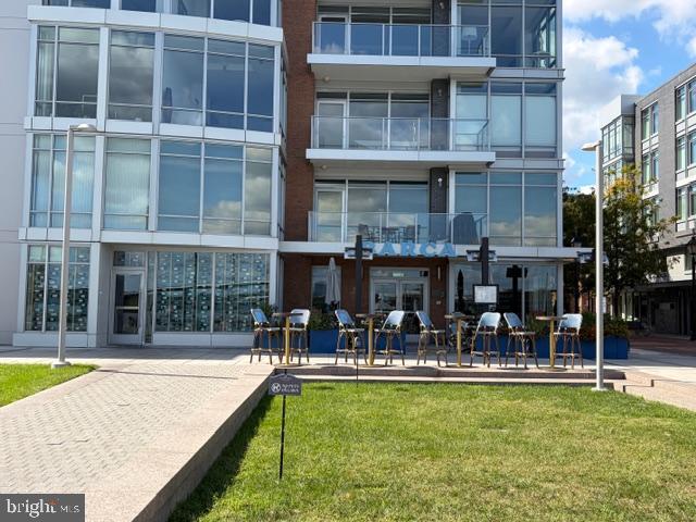 ROBINSON LANDING - Residential