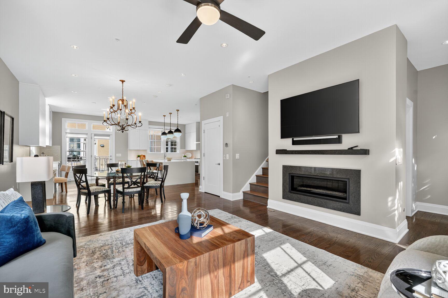 ROBINSON LANDING - Residential