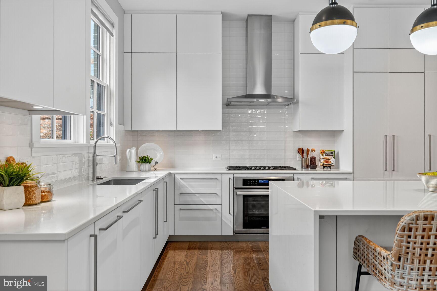 ROBINSON LANDING - Residential