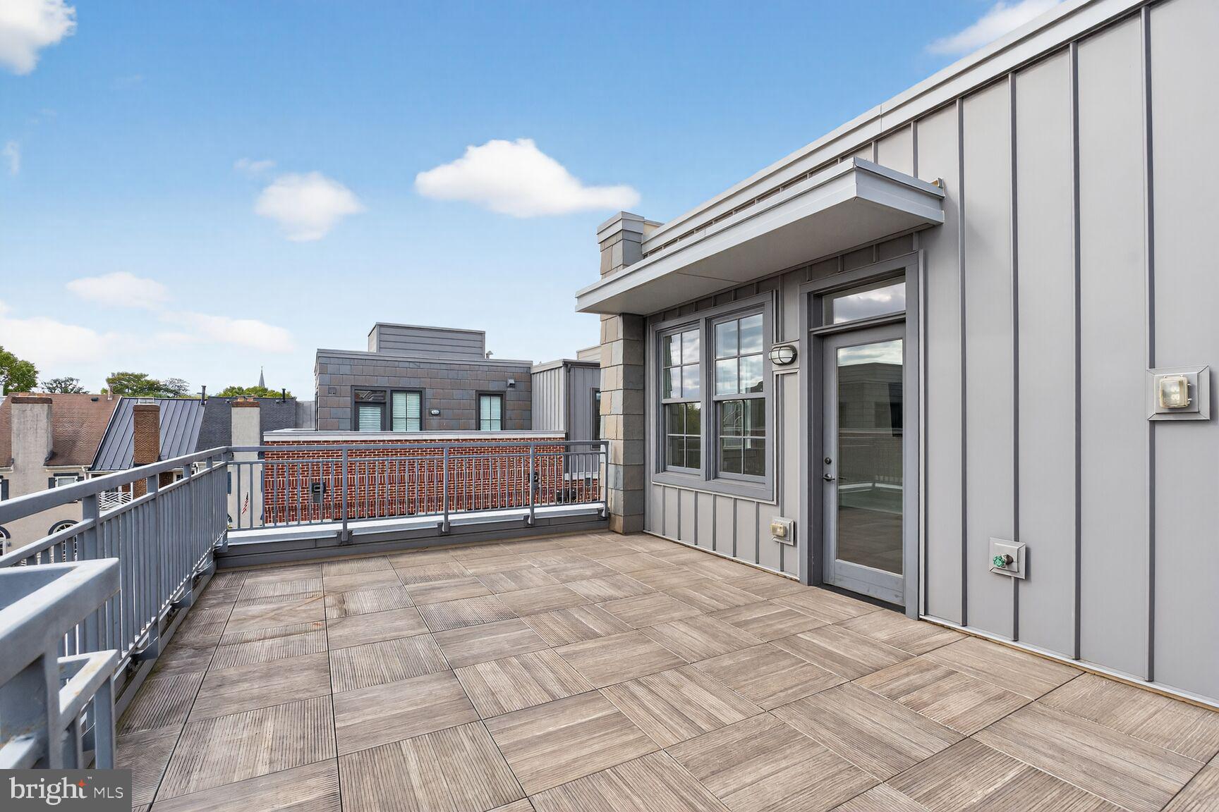 ROBINSON LANDING - Residential