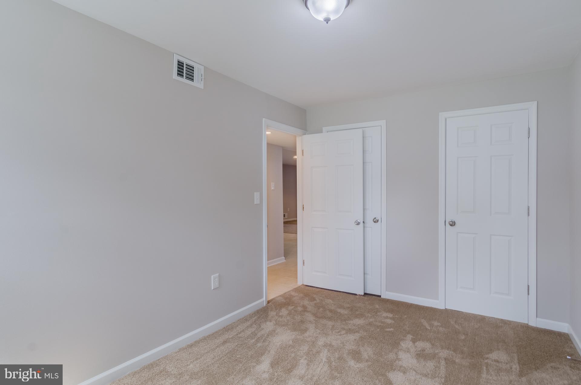 KINGS POINT - Residential Lease