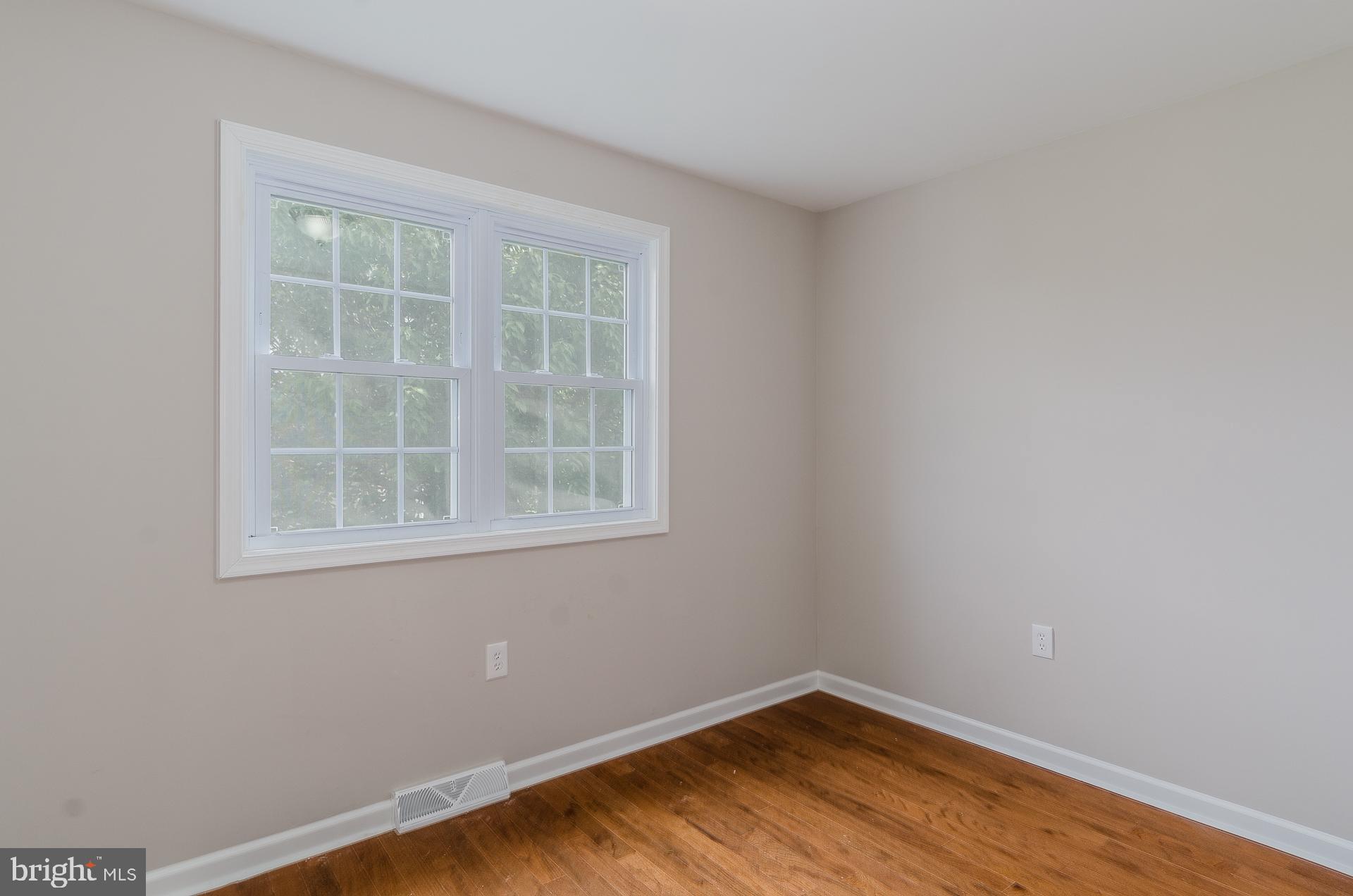 KINGS POINT - Residential Lease