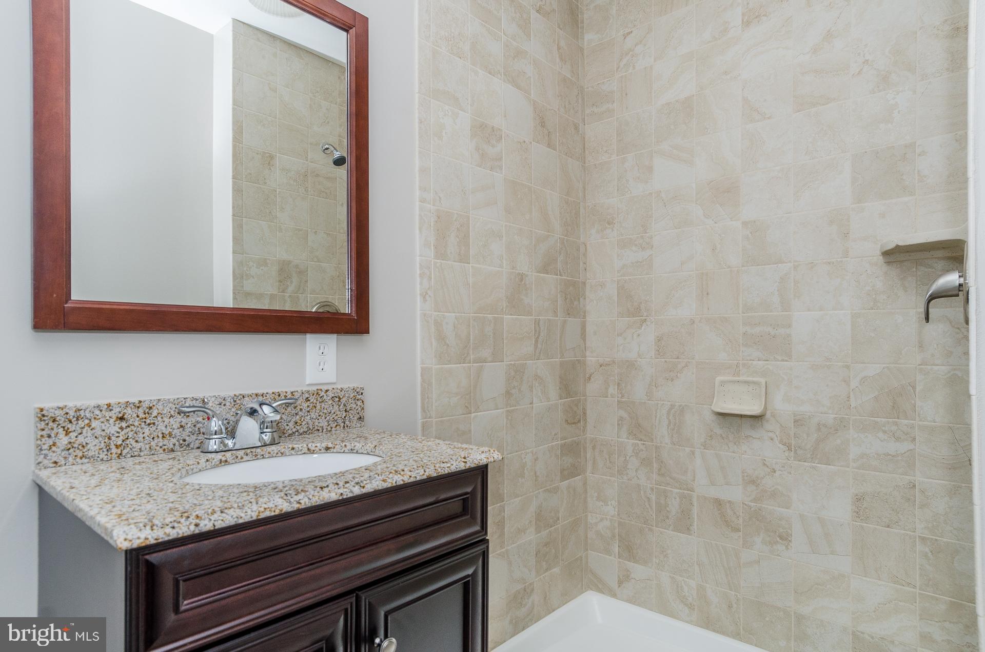 KINGS POINT - Residential Lease