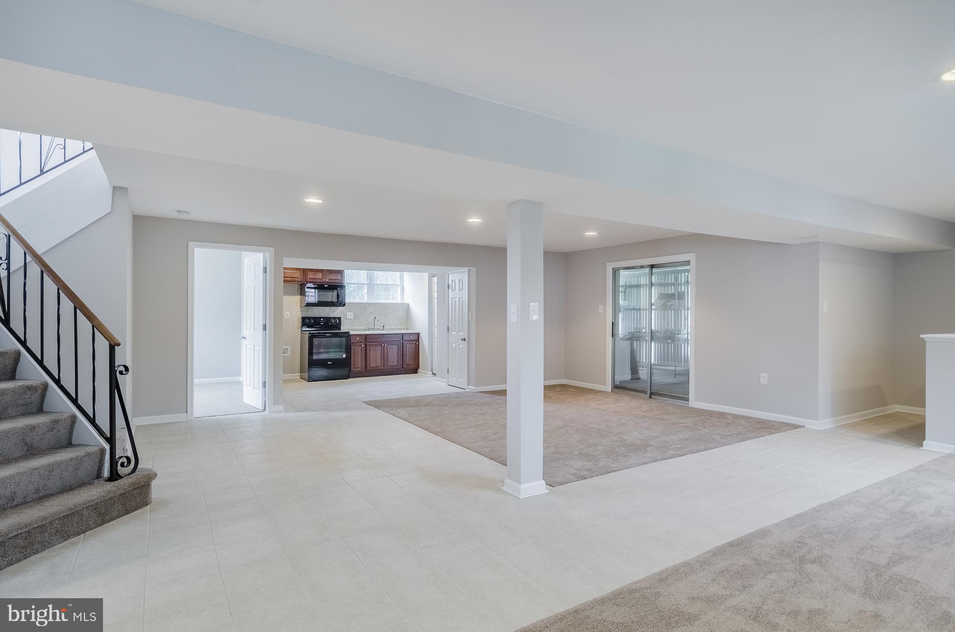 KINGS POINT - Residential Lease