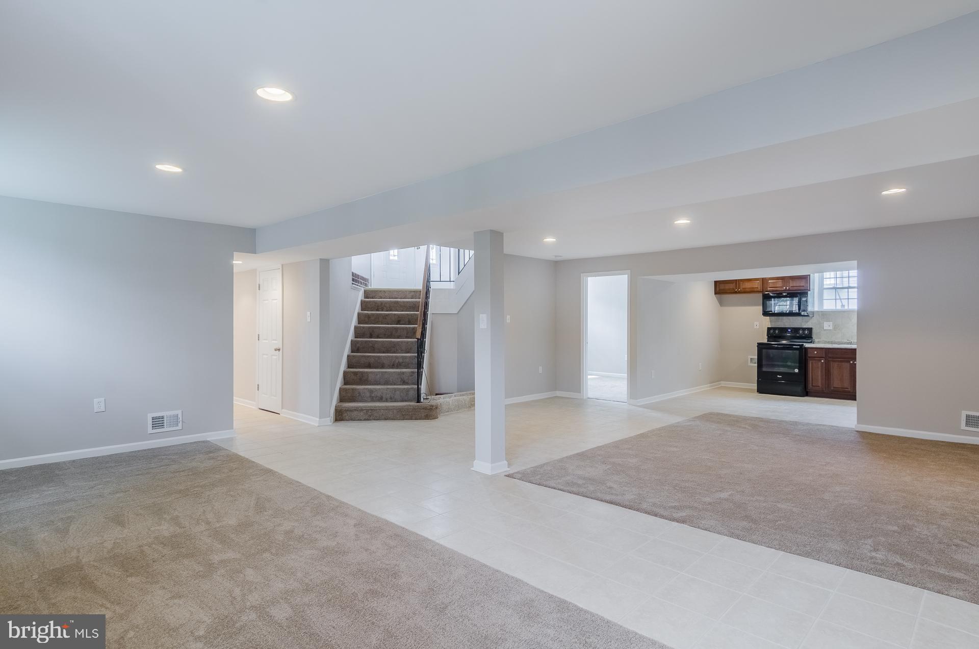 KINGS POINT - Residential Lease