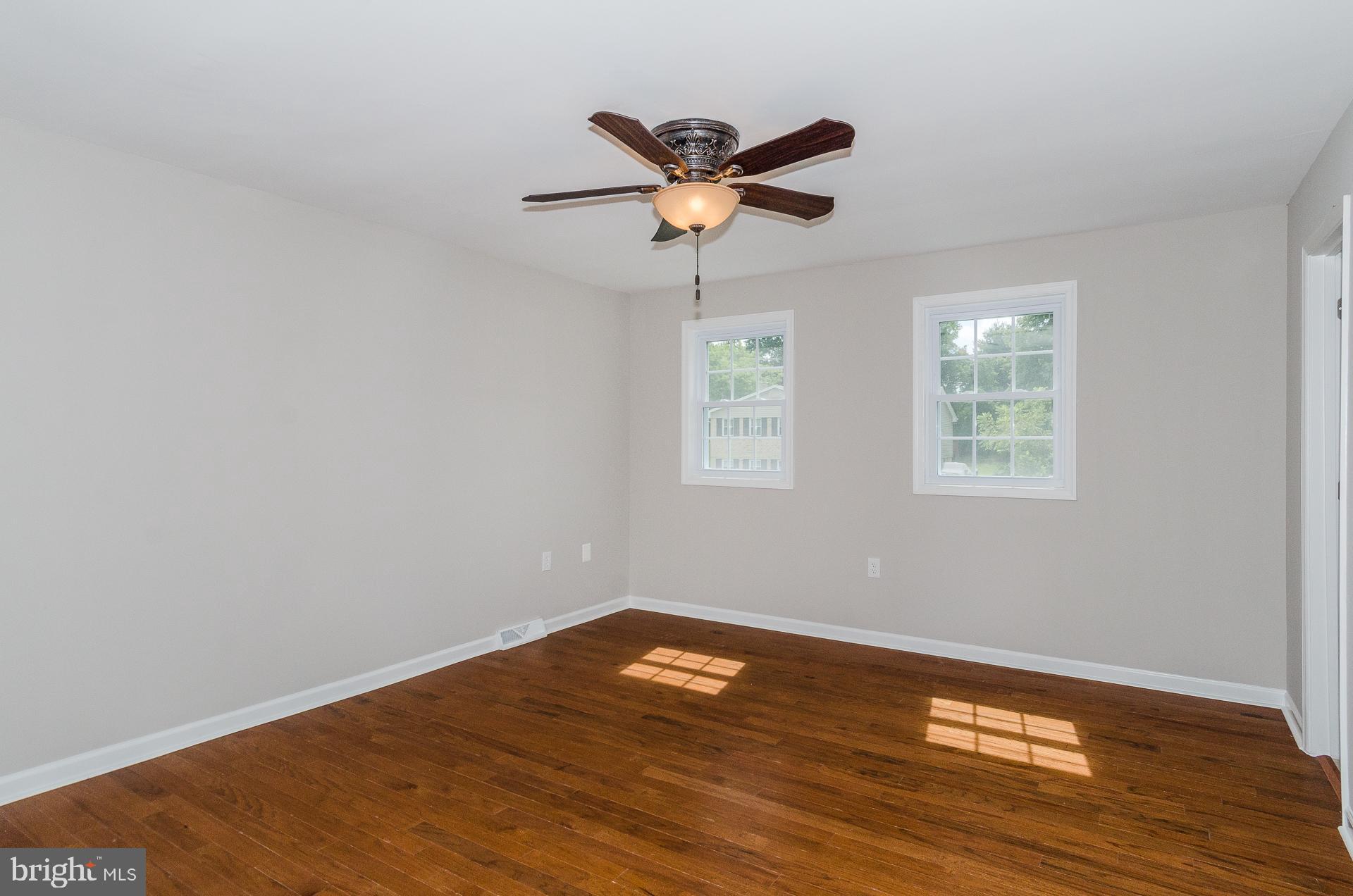 KINGS POINT - Residential Lease