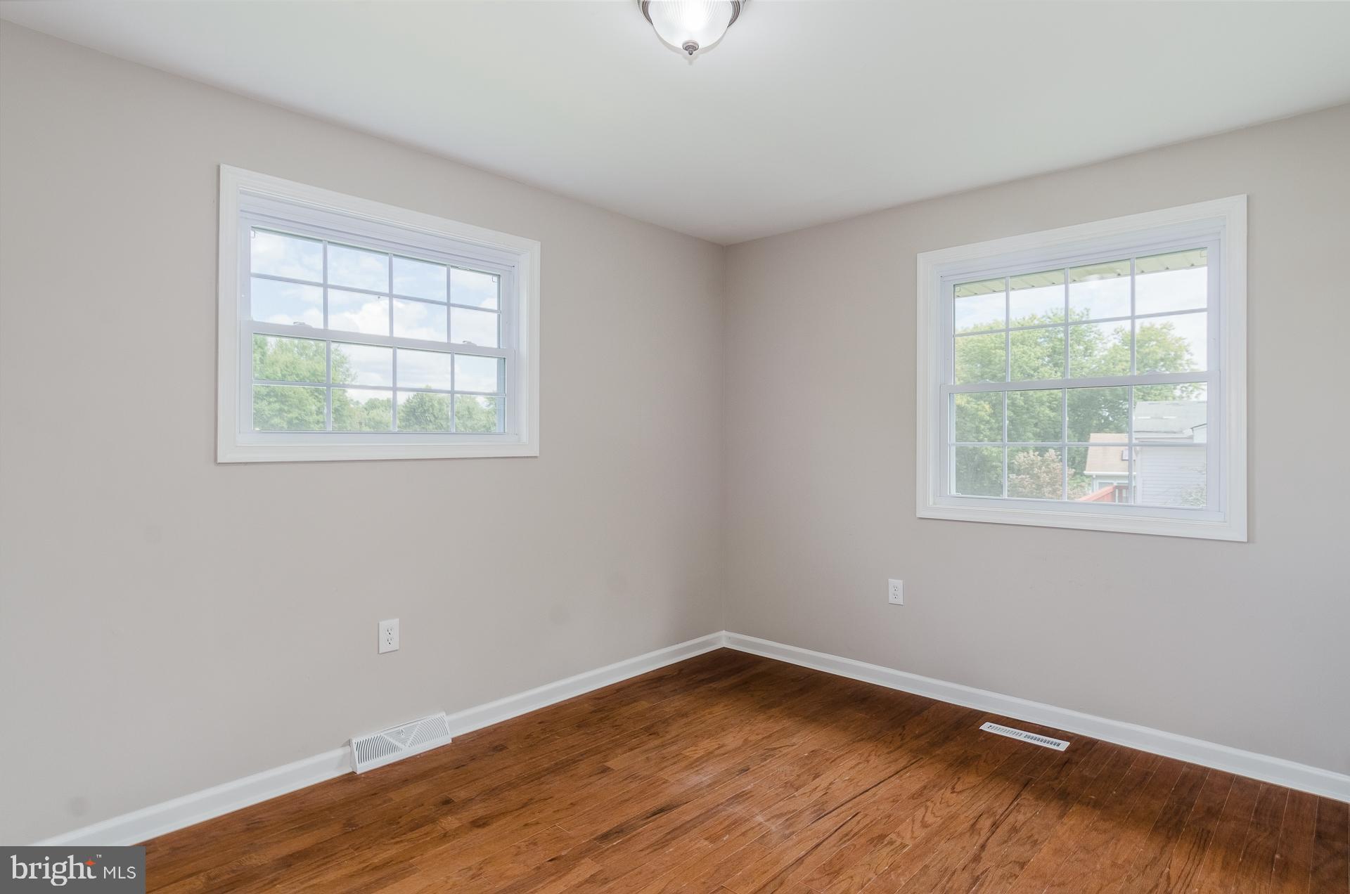 KINGS POINT - Residential Lease