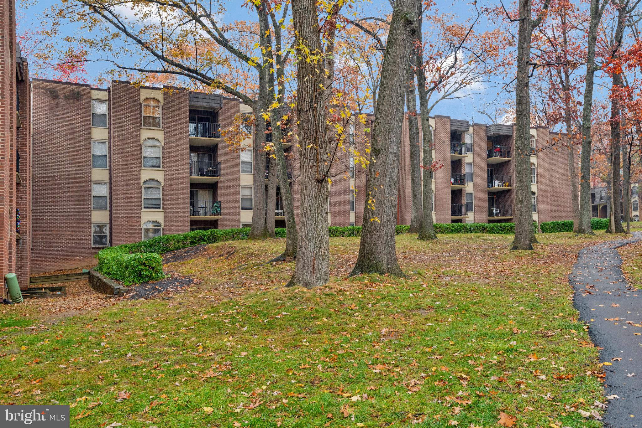 WOODBURN VILLAGE - Residential