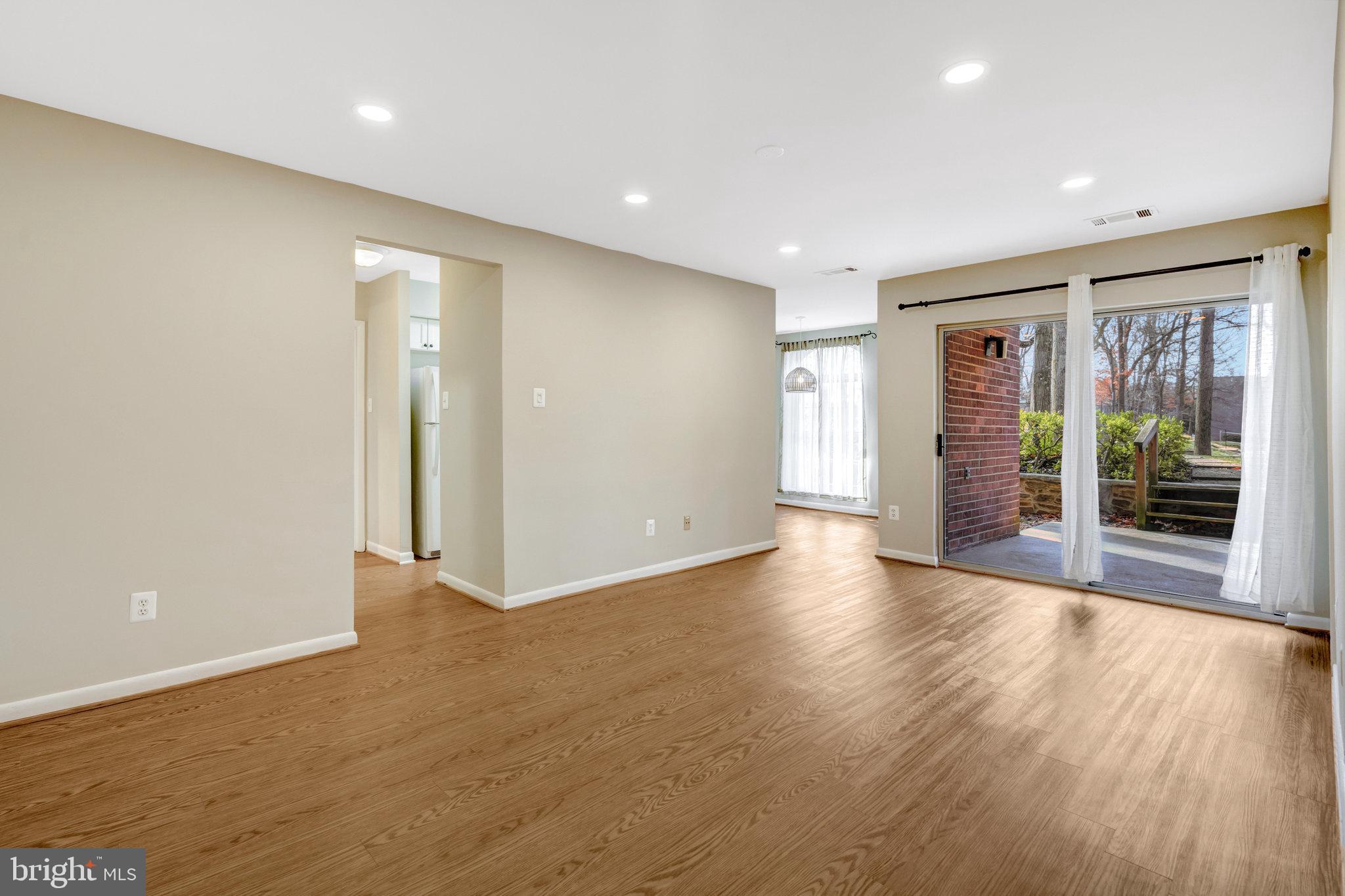 WOODBURN VILLAGE - Residential