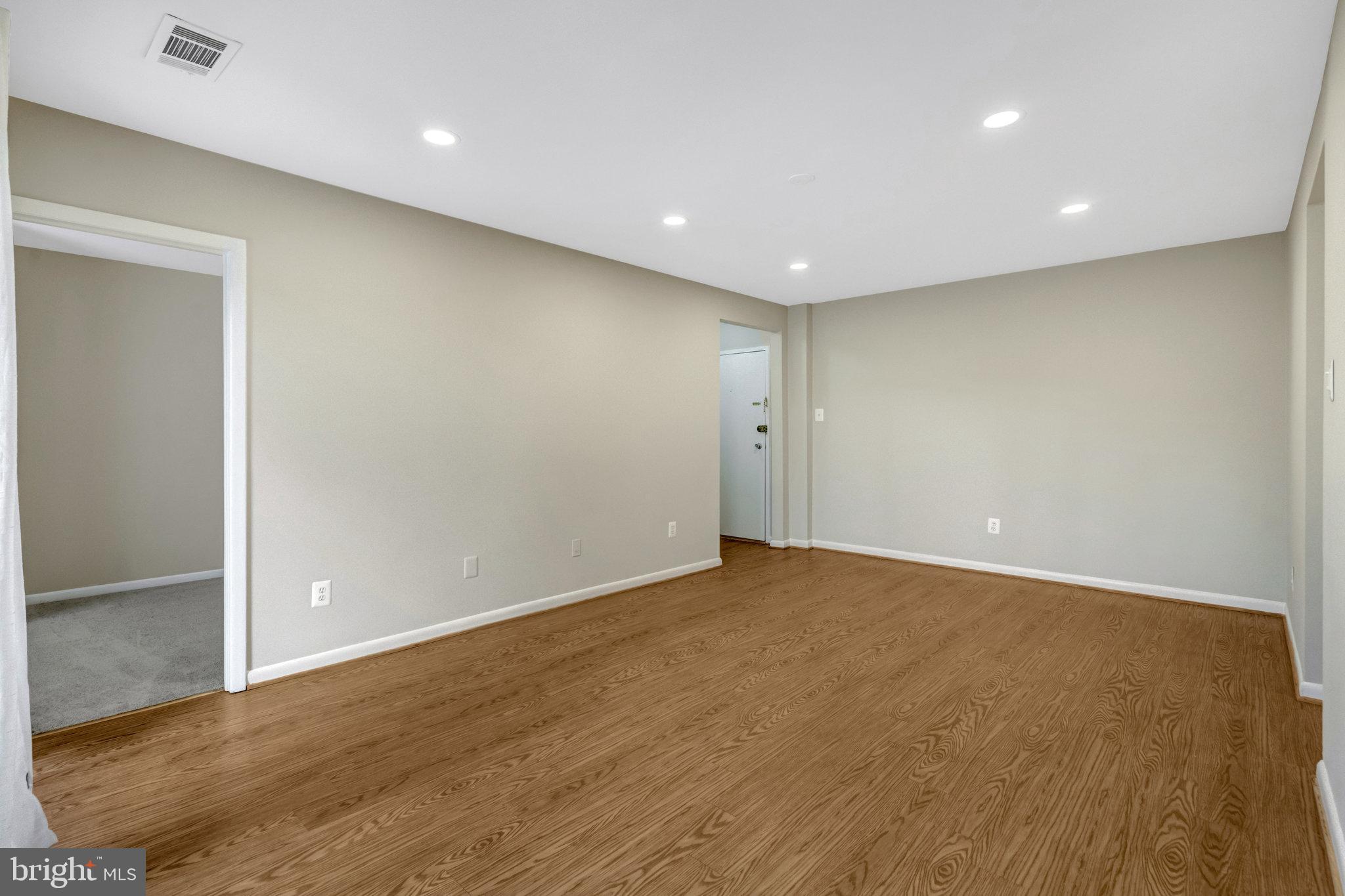 WOODBURN VILLAGE - Residential