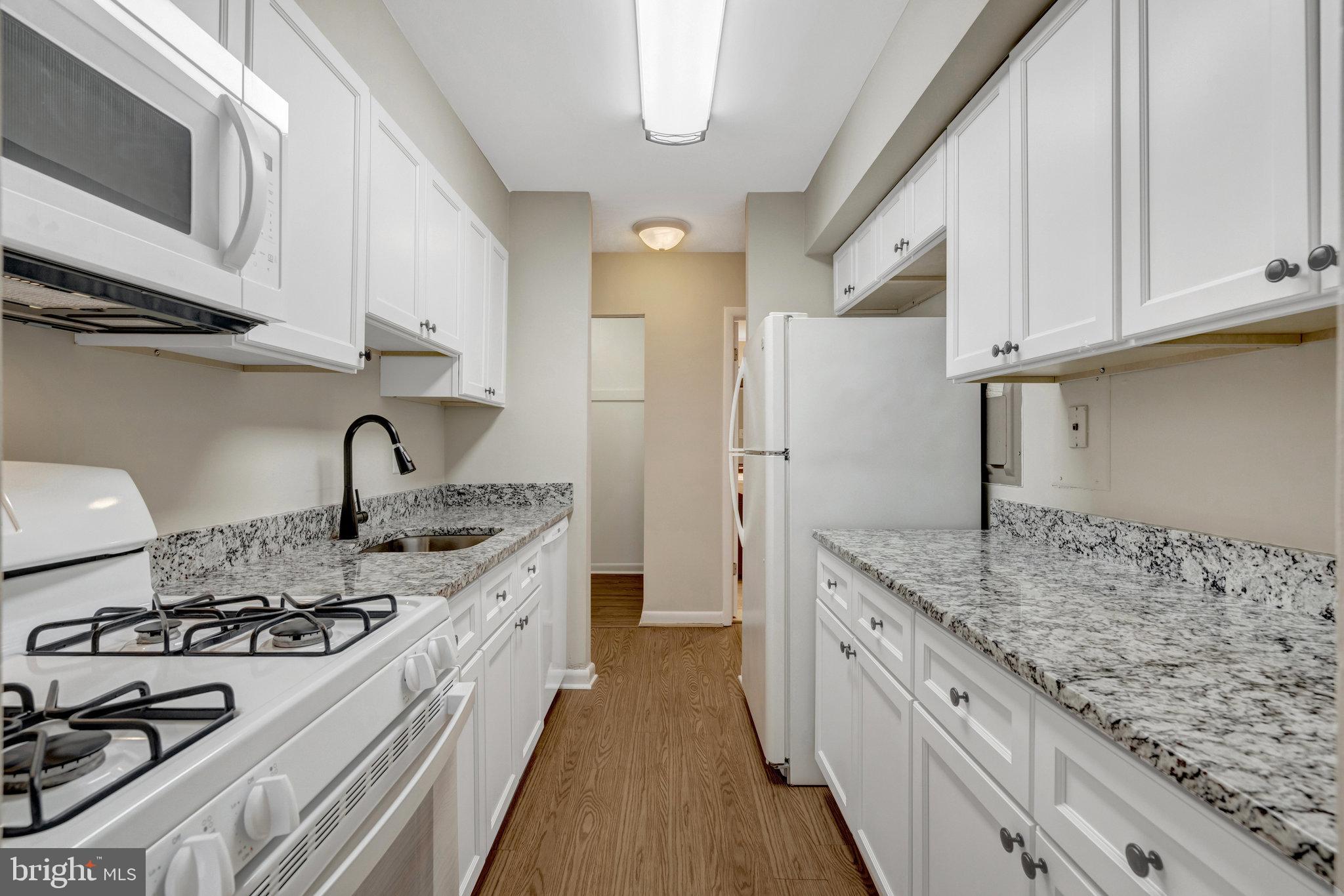 WOODBURN VILLAGE - Residential