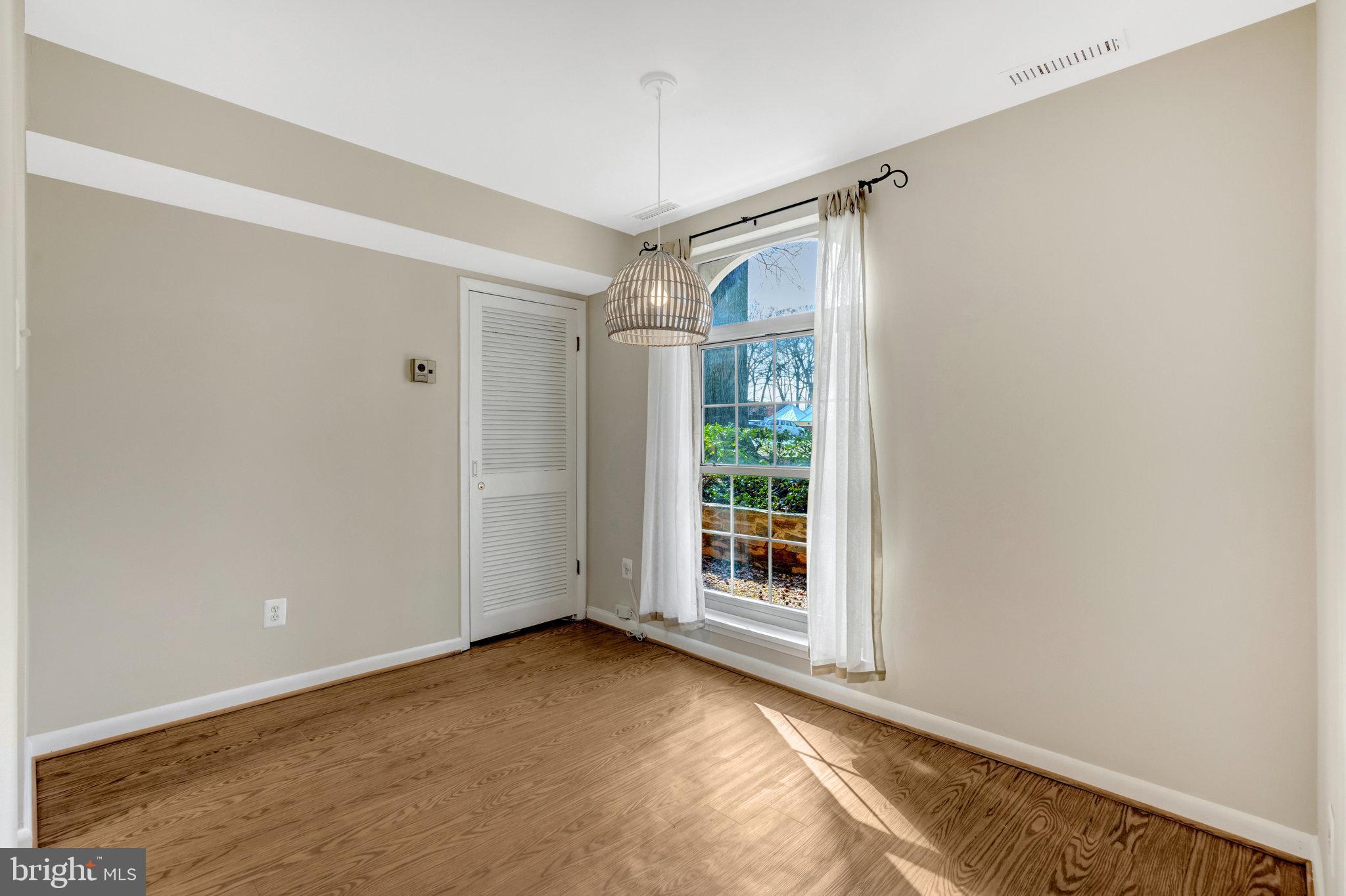 WOODBURN VILLAGE - Residential