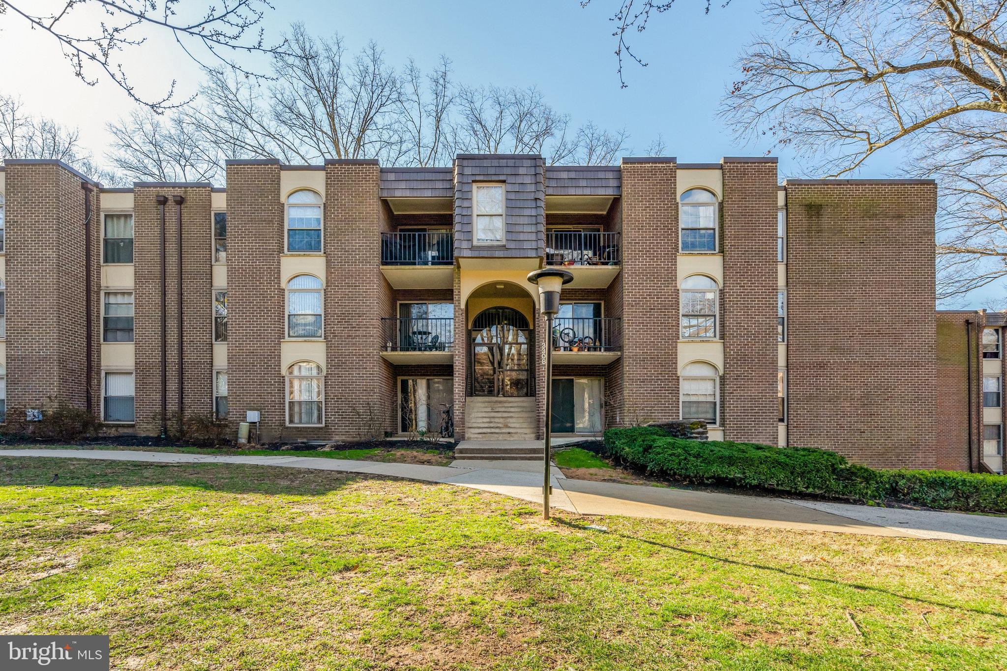 WOODBURN VILLAGE - Residential