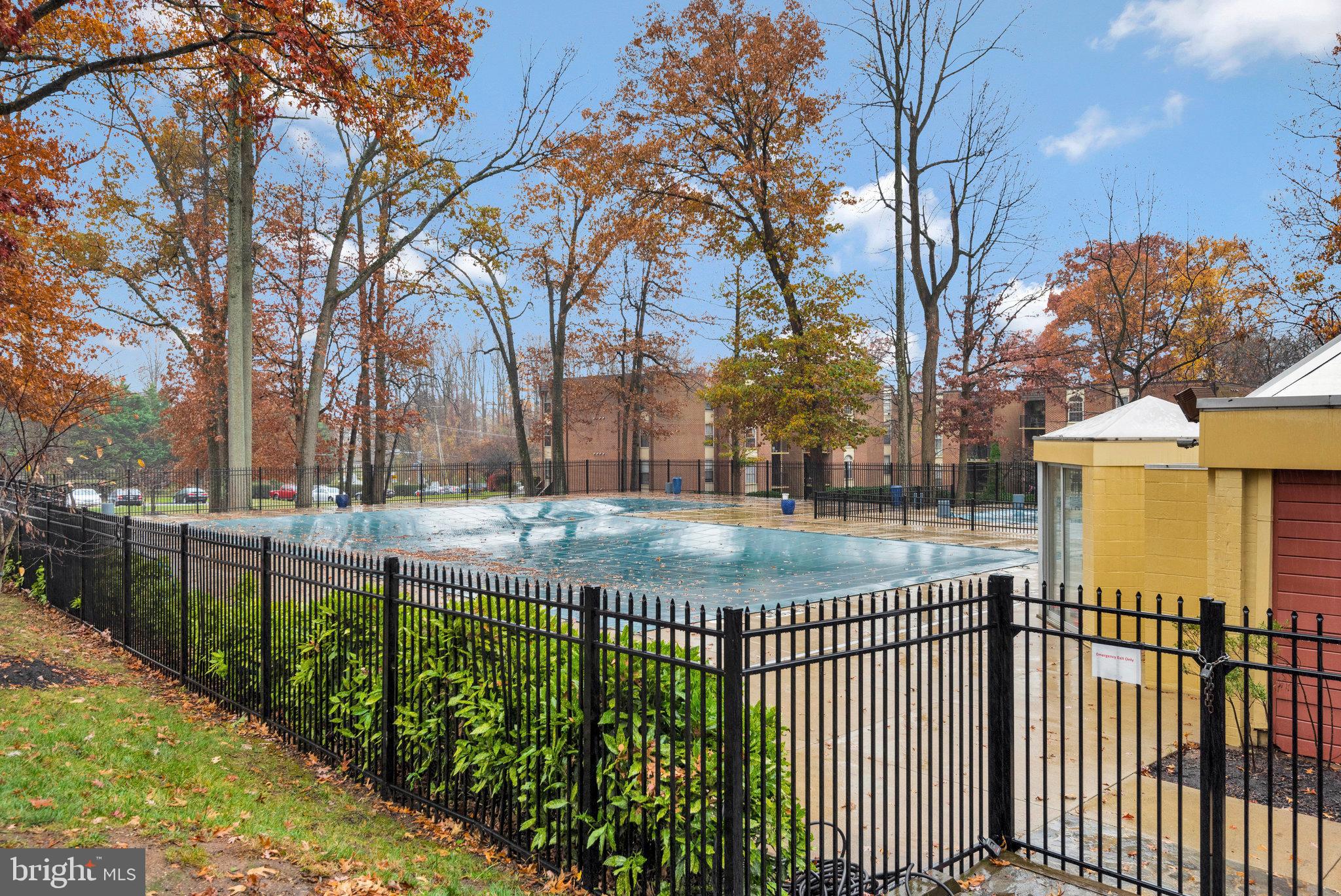 WOODBURN VILLAGE - Residential