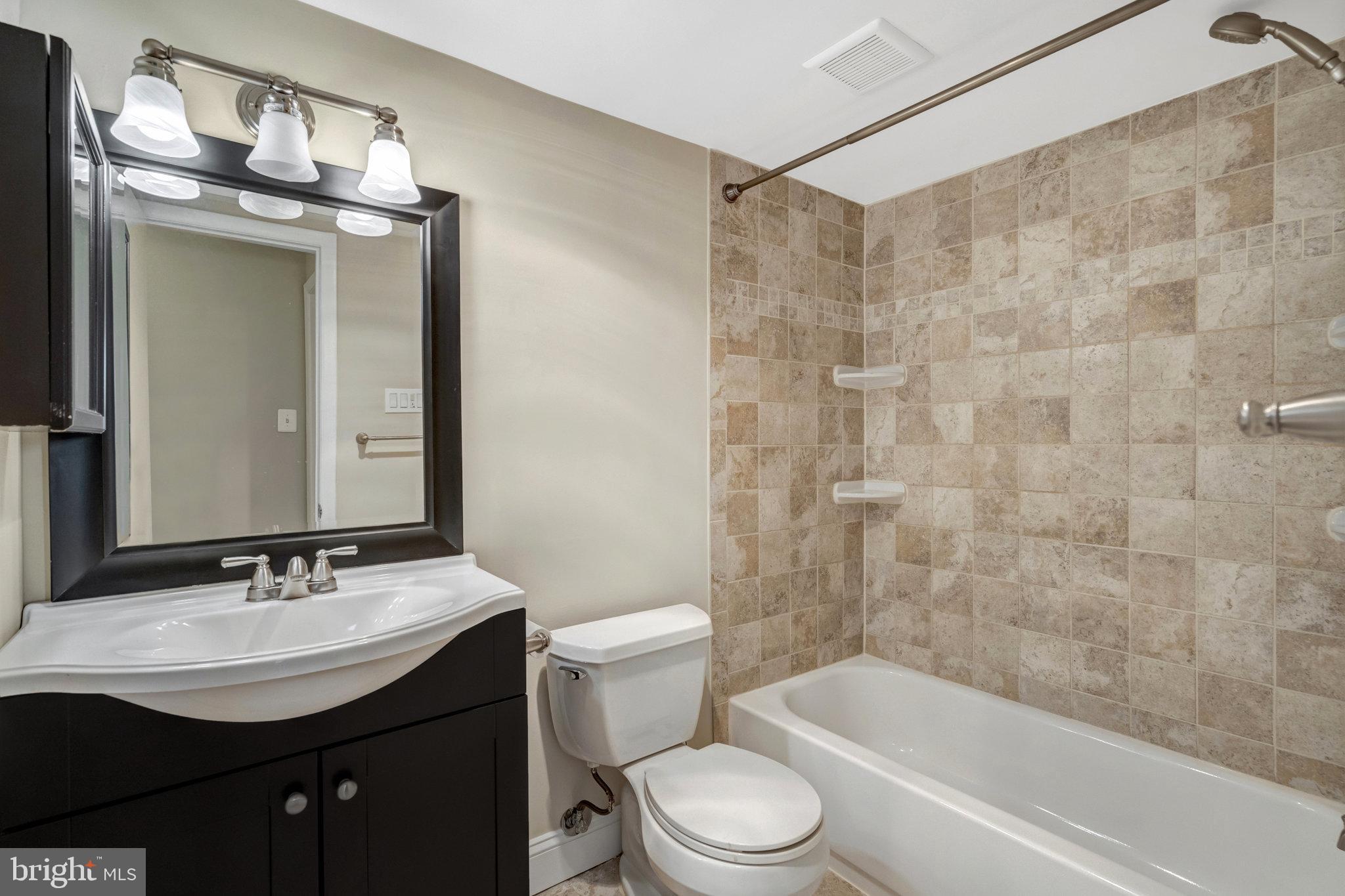 WOODBURN VILLAGE - Residential