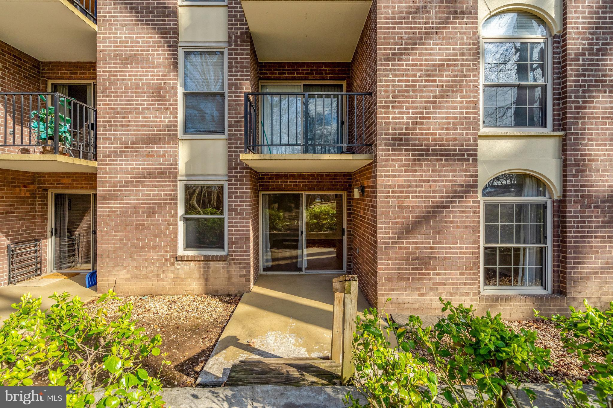 WOODBURN VILLAGE - Residential