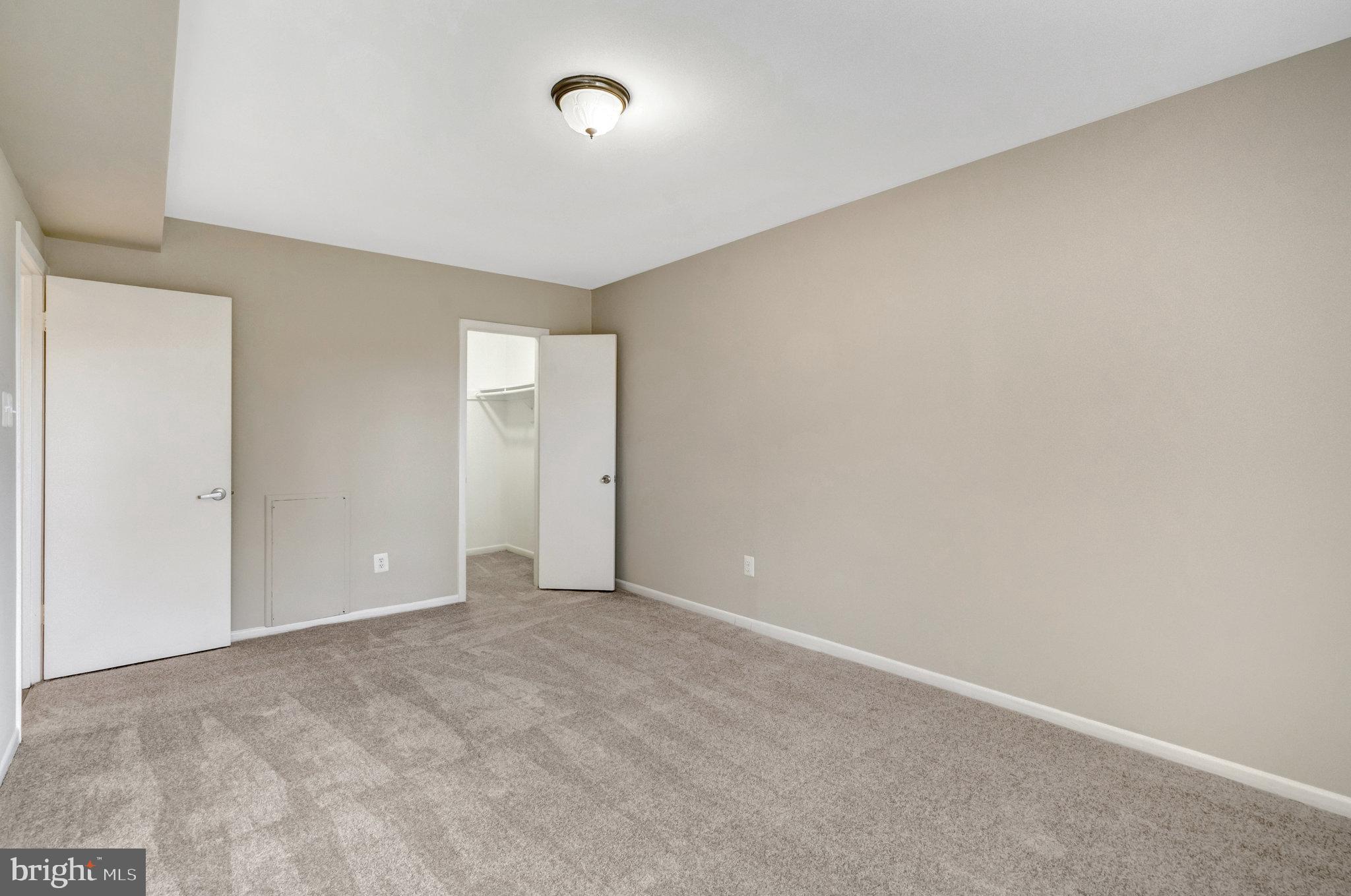 WOODBURN VILLAGE - Residential