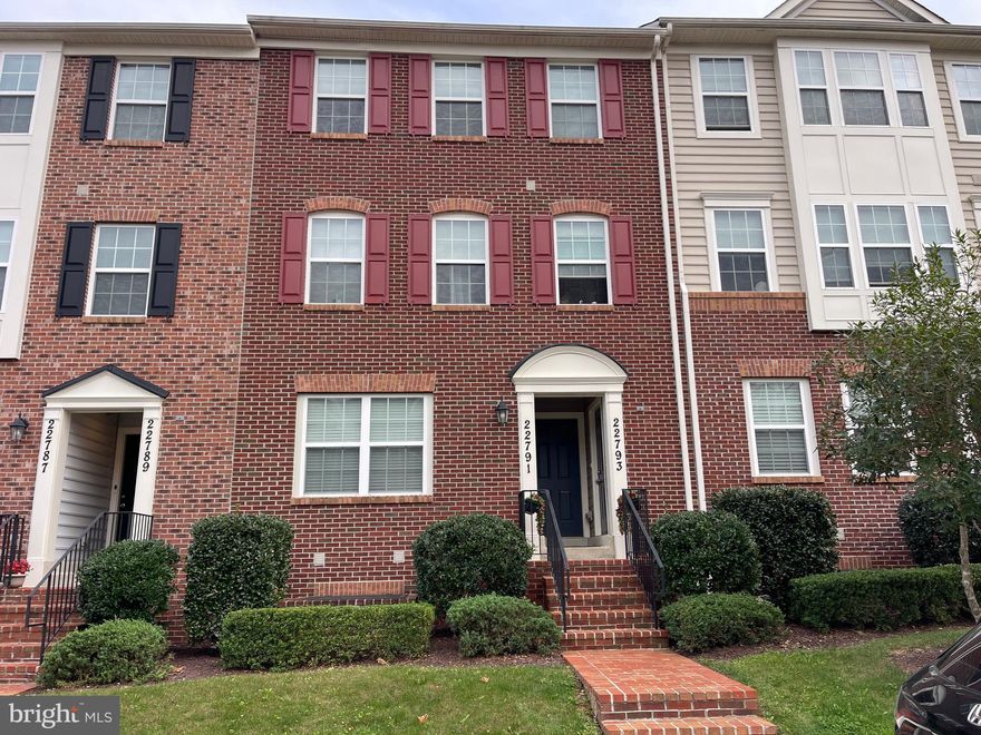 *Offer deadline Monday 1/12/26 at noon.*
First-time homebuyer opportunity! Welcome to this lovely two-level condo-style townhome featuring 3 bedrooms and 2 full baths, with a walkout lower level to the yard. Enjoy two assigned parking spaces in the highly sought-after Clarksburg Village community. Conveniently located with an easy walk to Harris Teeter, restaurants, and paved walking paths, this home offers both comfort and accessibility.
This property is offered at a special MPDU (Moderately Priced Dwelling Unit) price. Owner-occupants only. *Buyer and all household members must NOT currently own a home and must not have owned a home within the past five years.* Community is not FHA approved.