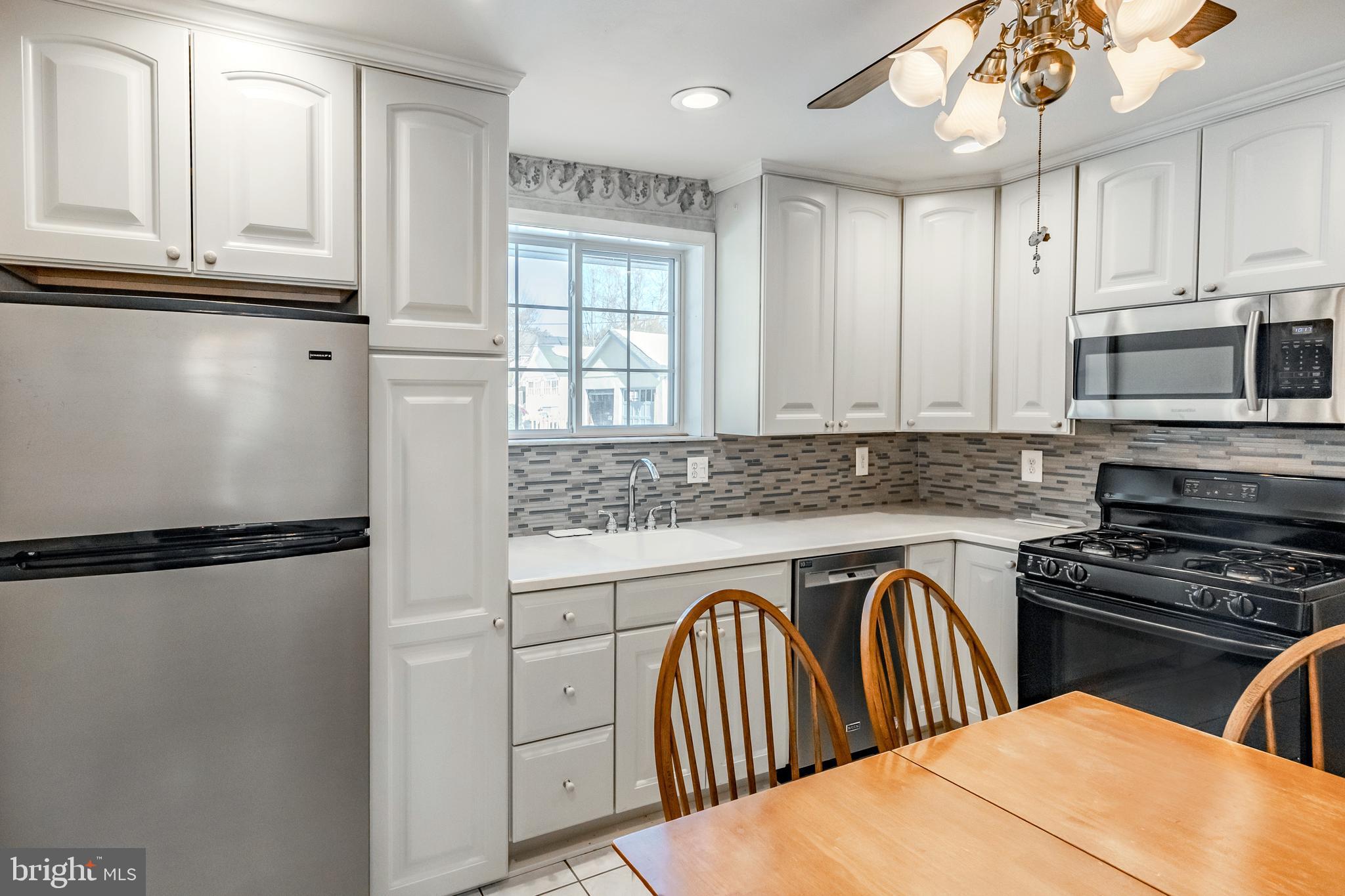 OAKMONT - Residential