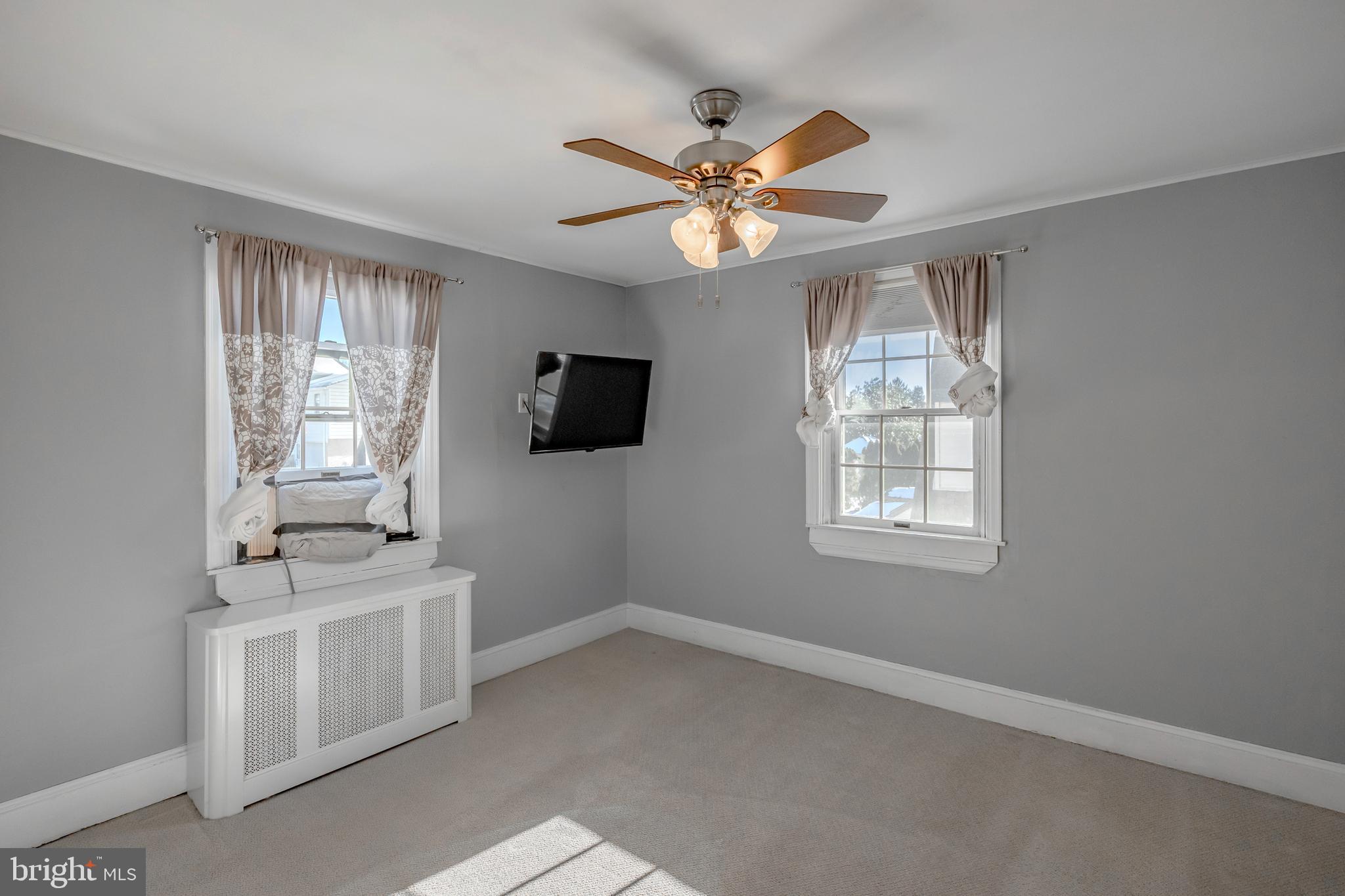 OAKMONT - Residential