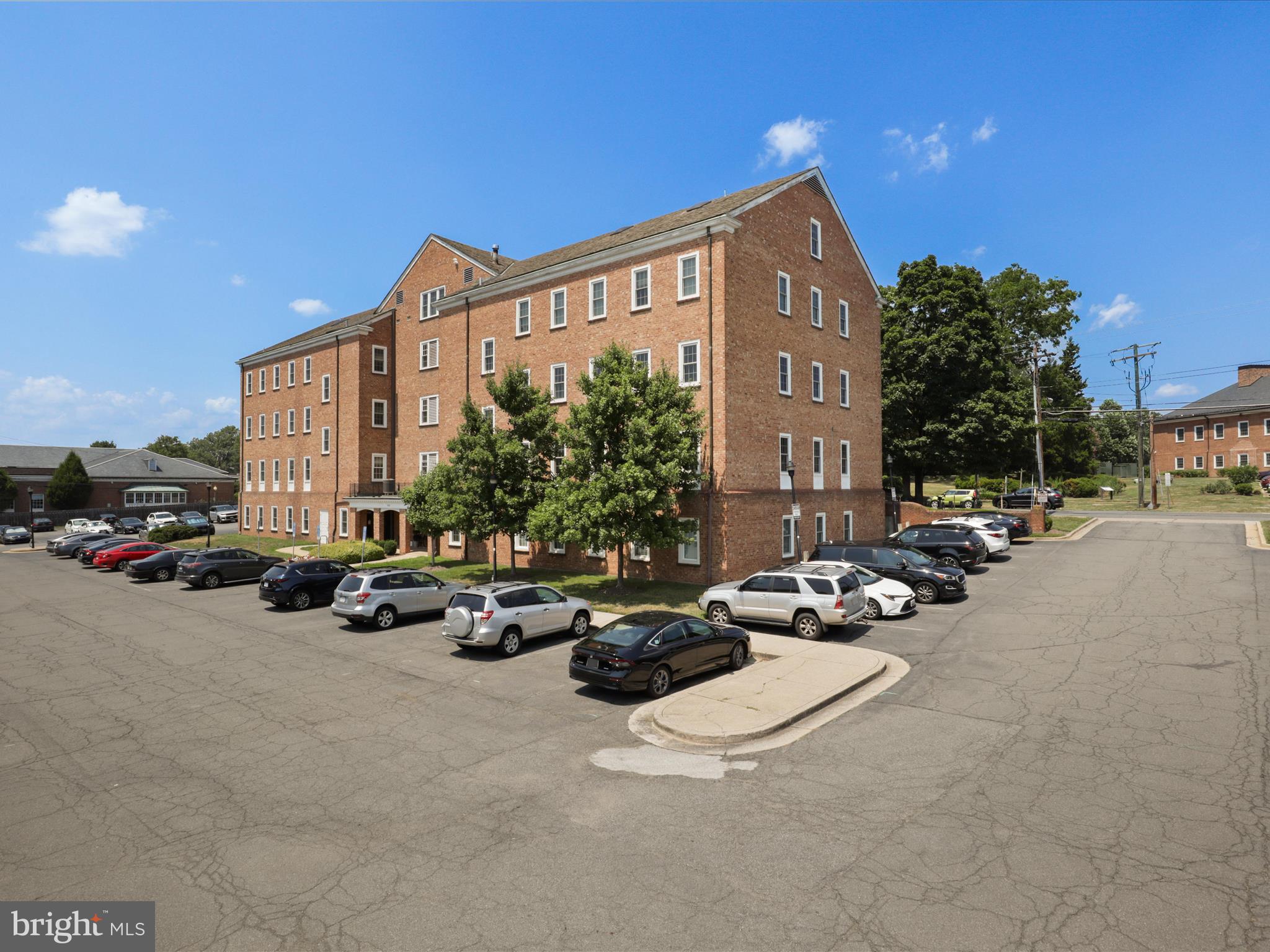 313 PARK AVENUE 203
