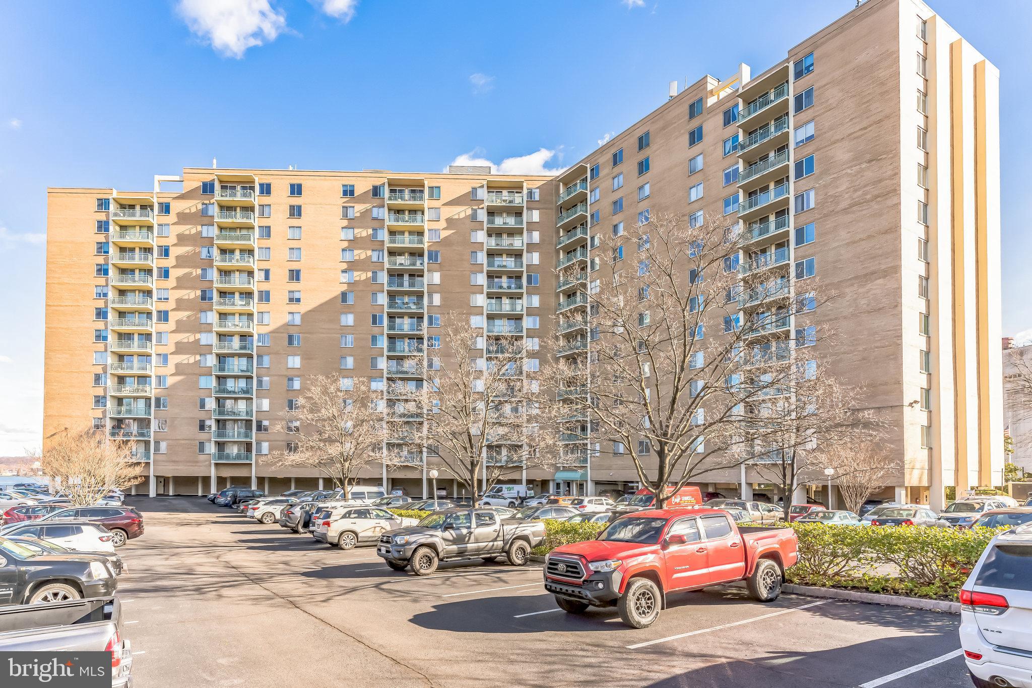 MARINA TOWERS - Residential Lease