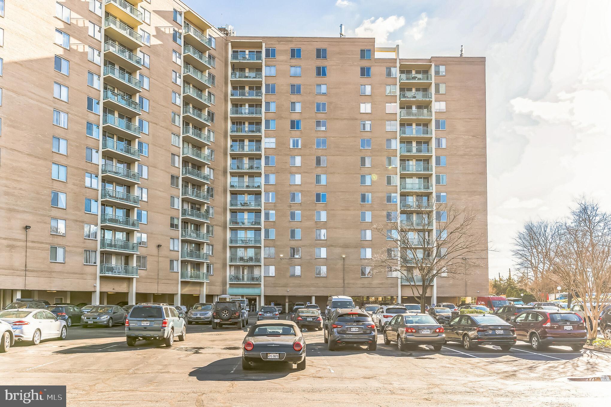 MARINA TOWERS - Residential Lease