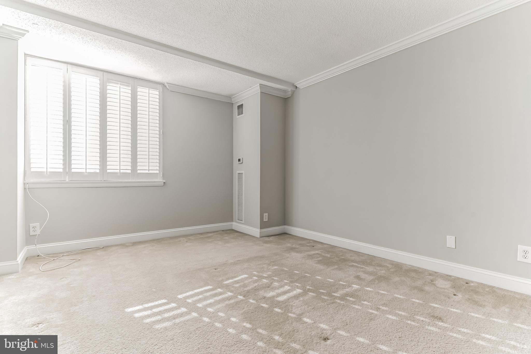 MARINA TOWERS - Residential Lease