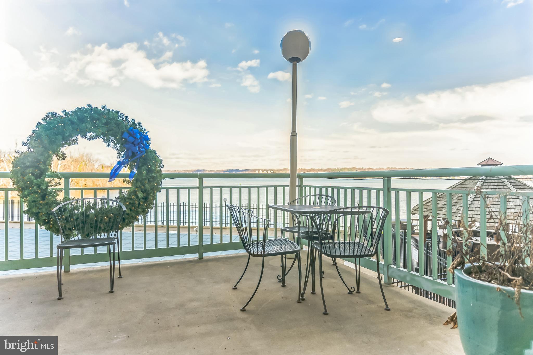 MARINA TOWERS - Residential Lease