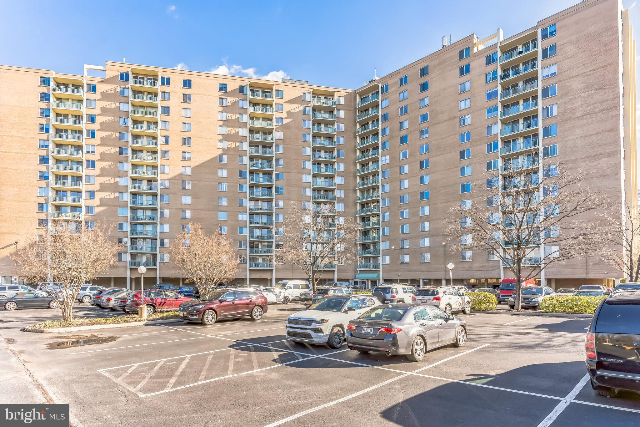 MARINA TOWERS - Residential Lease