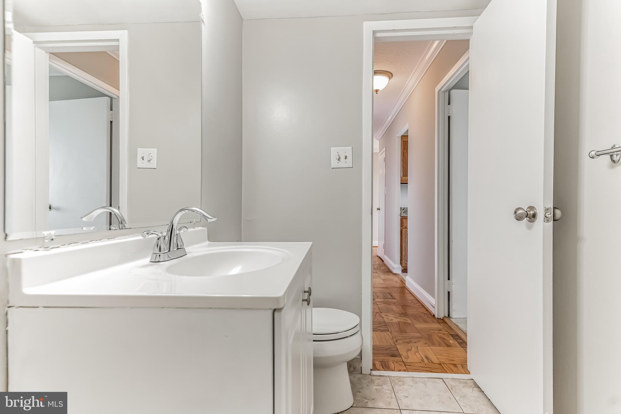 MARINA TOWERS - Residential Lease