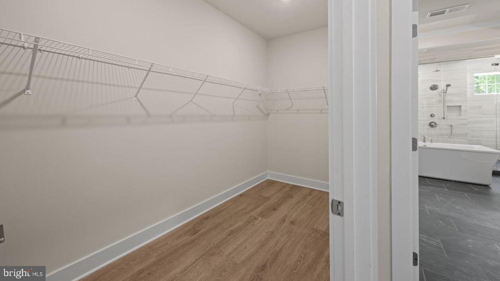 STILLVIEW ACRES - Residential