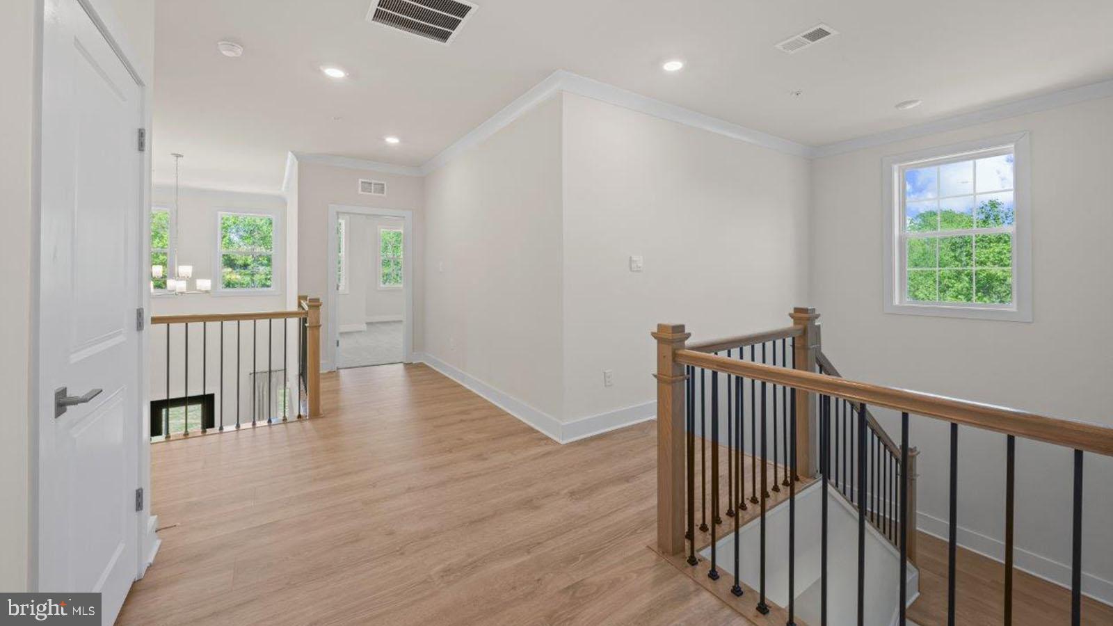 STILLVIEW ACRES - Residential