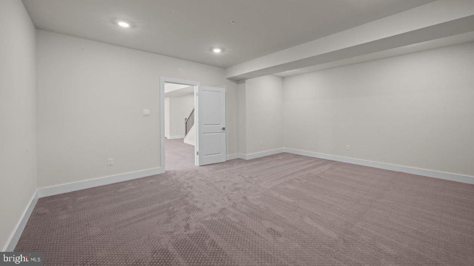 STILLVIEW ACRES - Residential