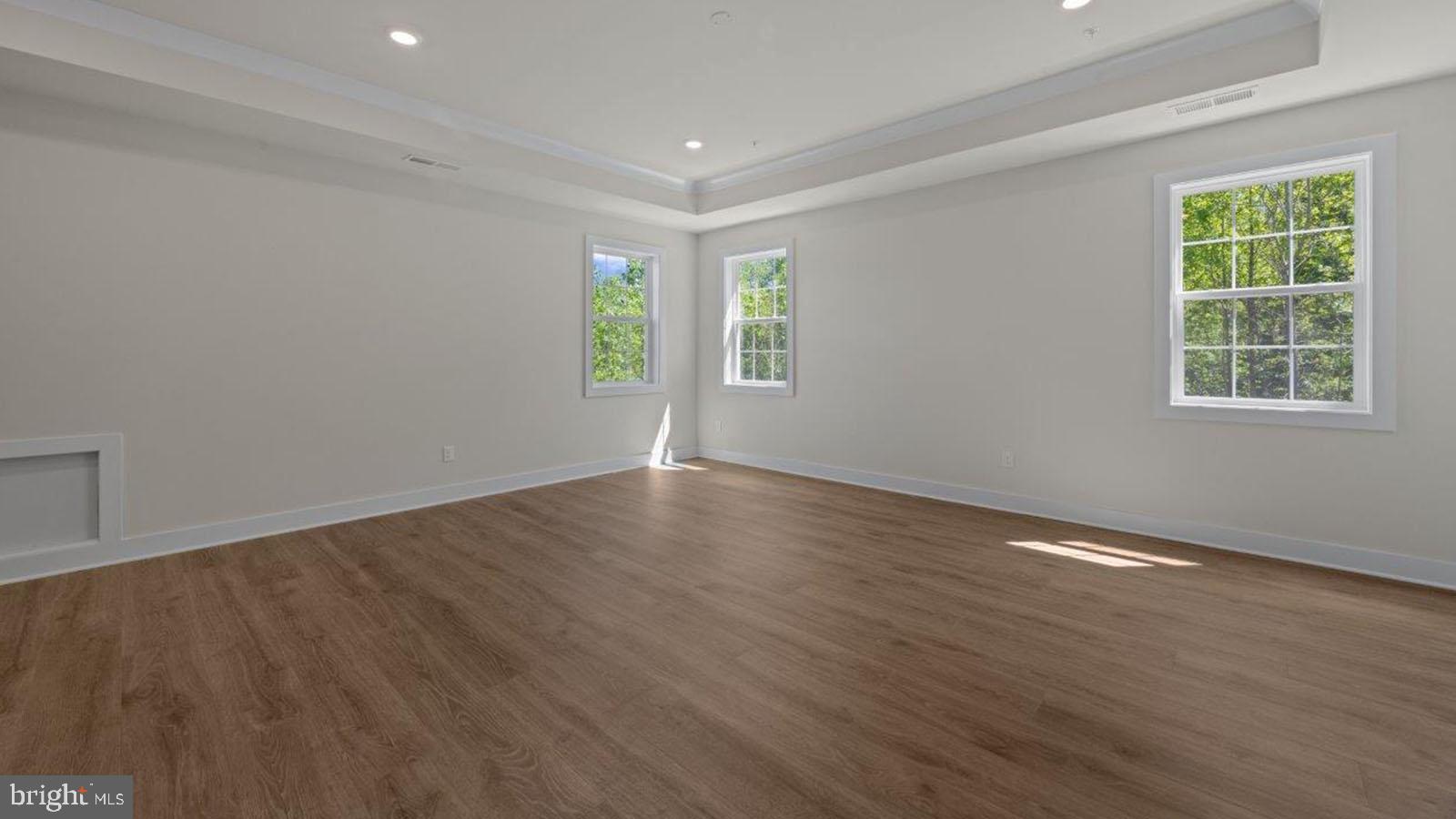 STILLVIEW ACRES - Residential