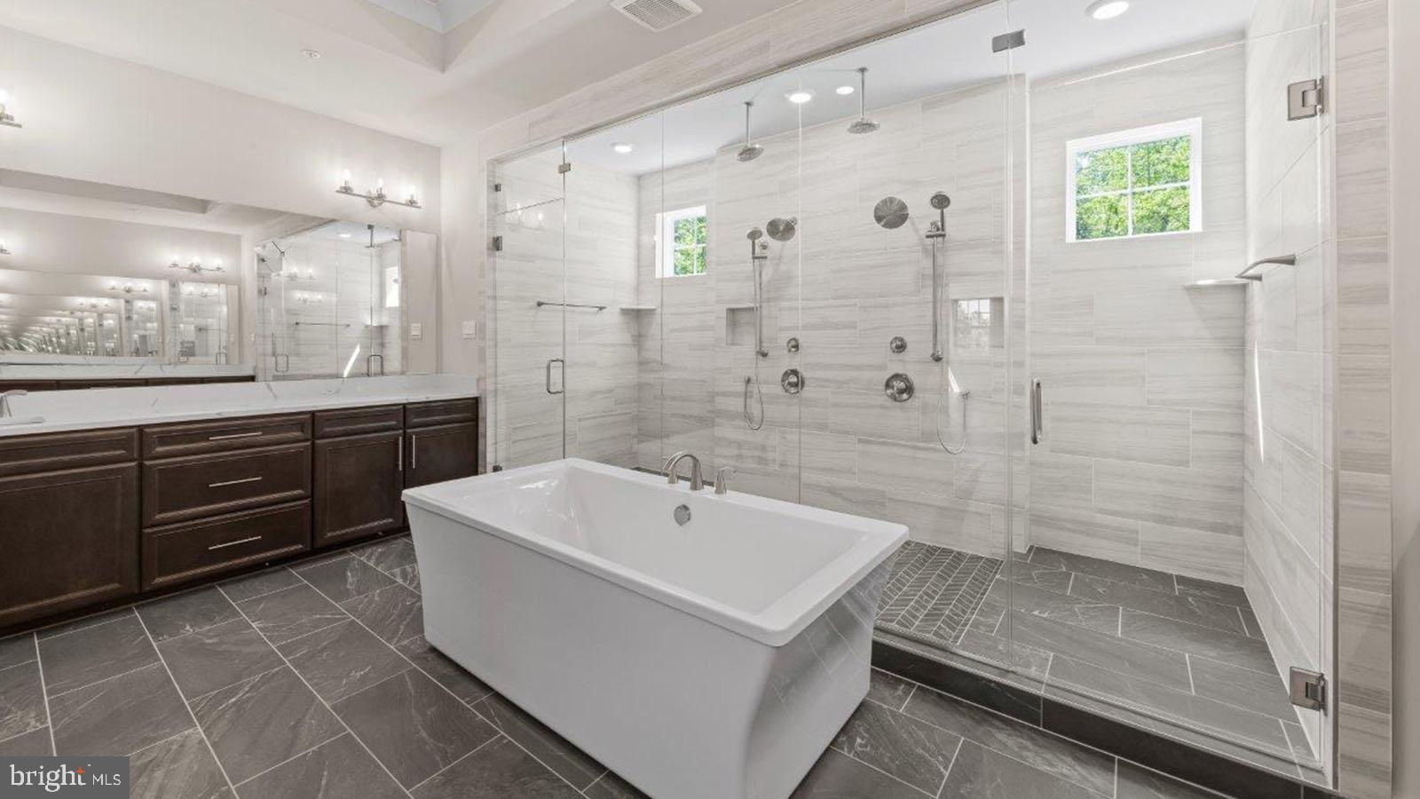 STILLVIEW ACRES - Residential