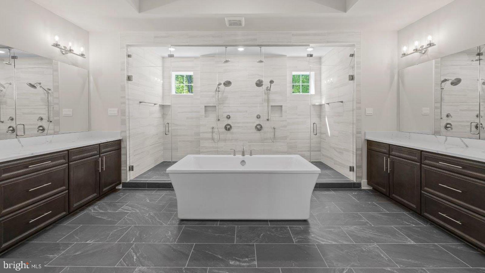 STILLVIEW ACRES - Residential