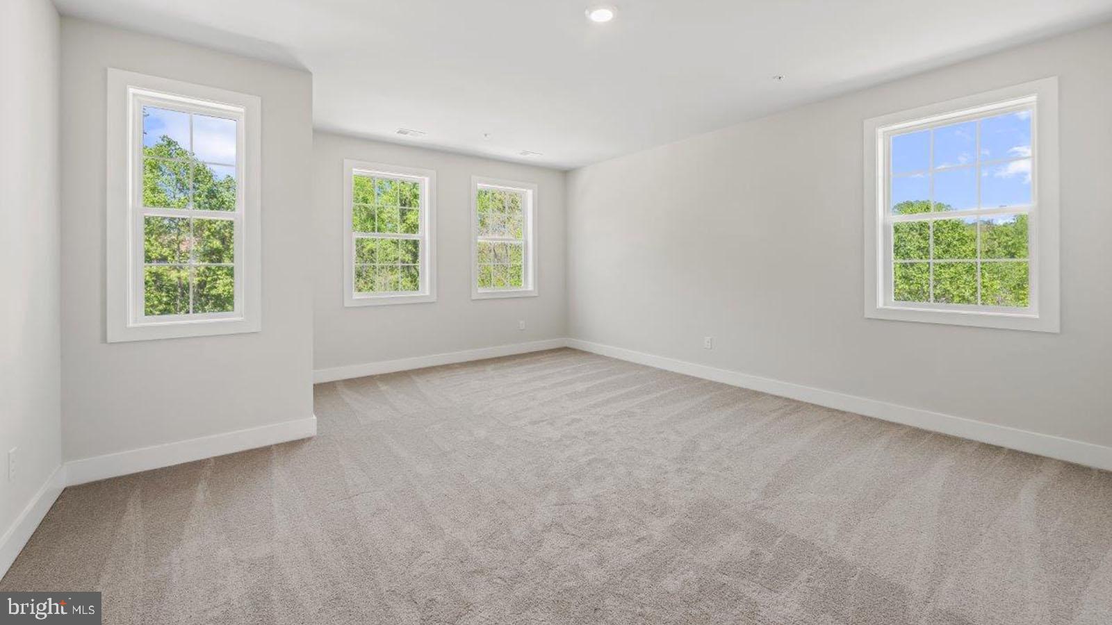 STILLVIEW ACRES - Residential