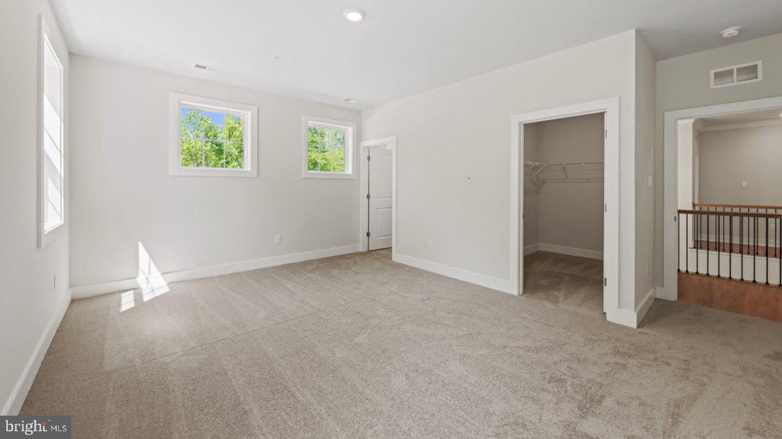 STILLVIEW ACRES - Residential