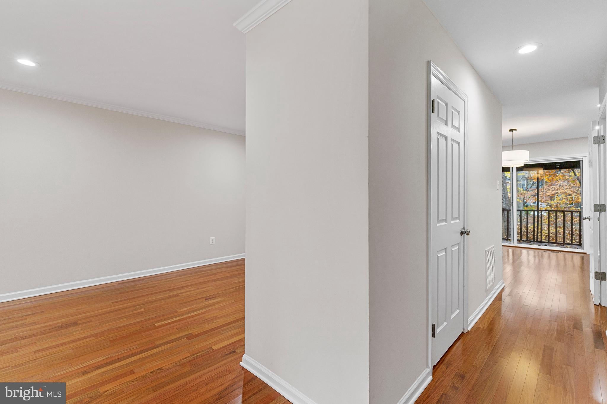 8871 STONEBROOK LANE