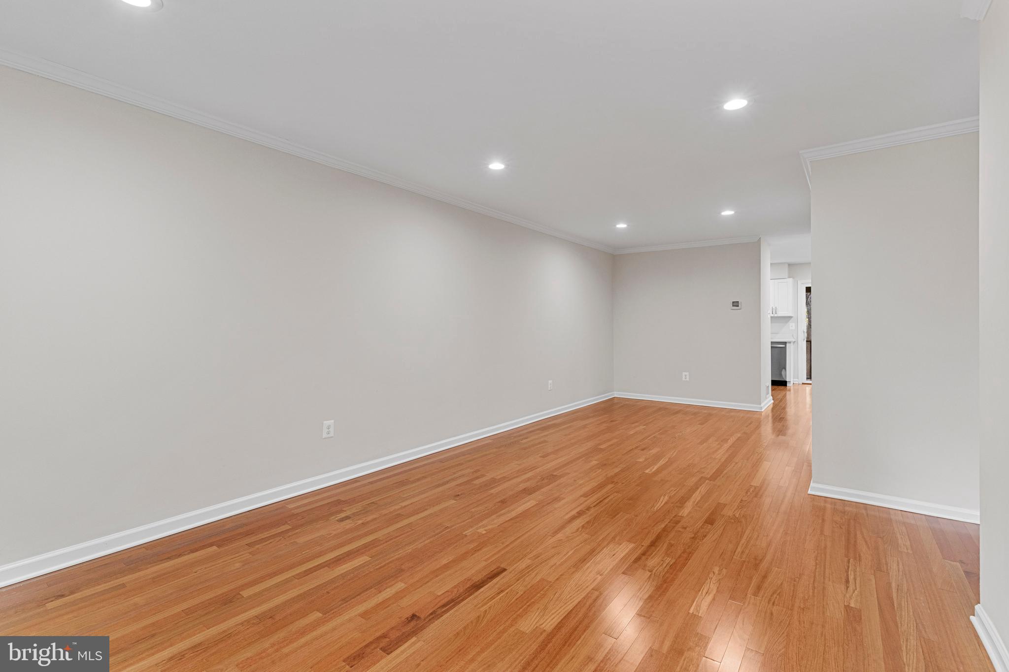 8871 STONEBROOK LANE