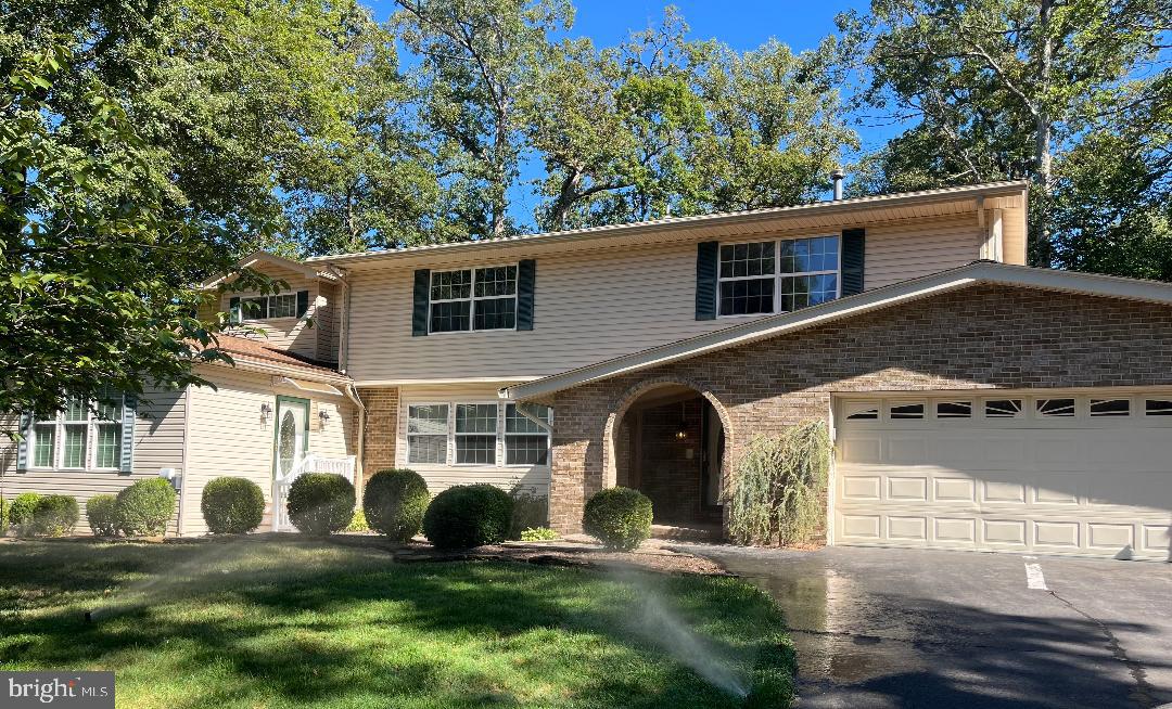 3203 RIVERVIEW DRIVE