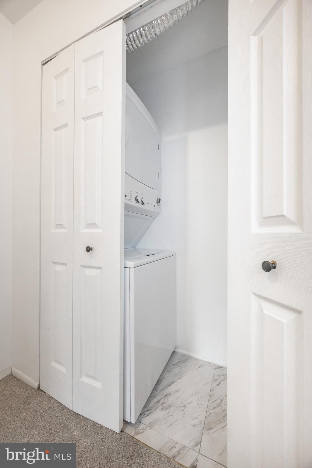 VILLAGE WALK - Residential Lease